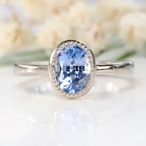 18ct White Gold Oval Cut Blue Sapphire Solitaire Engagement Ring