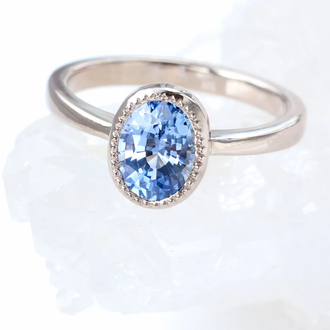 18ct White Gold Oval Cut Blue Sapphire Solitaire Engagement Ring