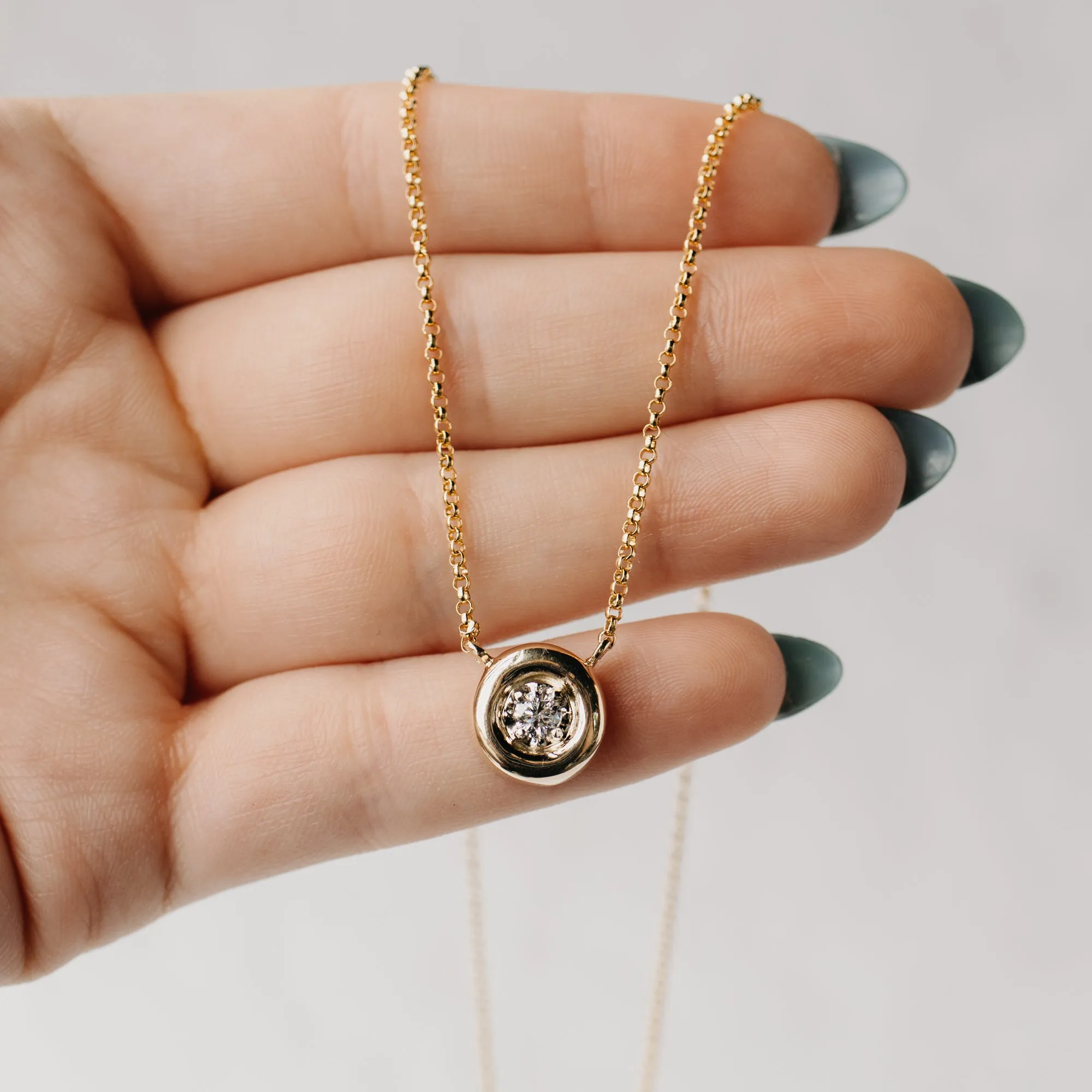 .25ct Diamond Pendant Station Chain Necklace
