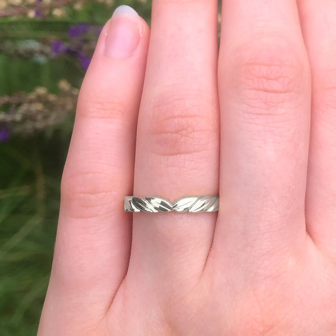 950 Platinum Leaf Wedding Ring