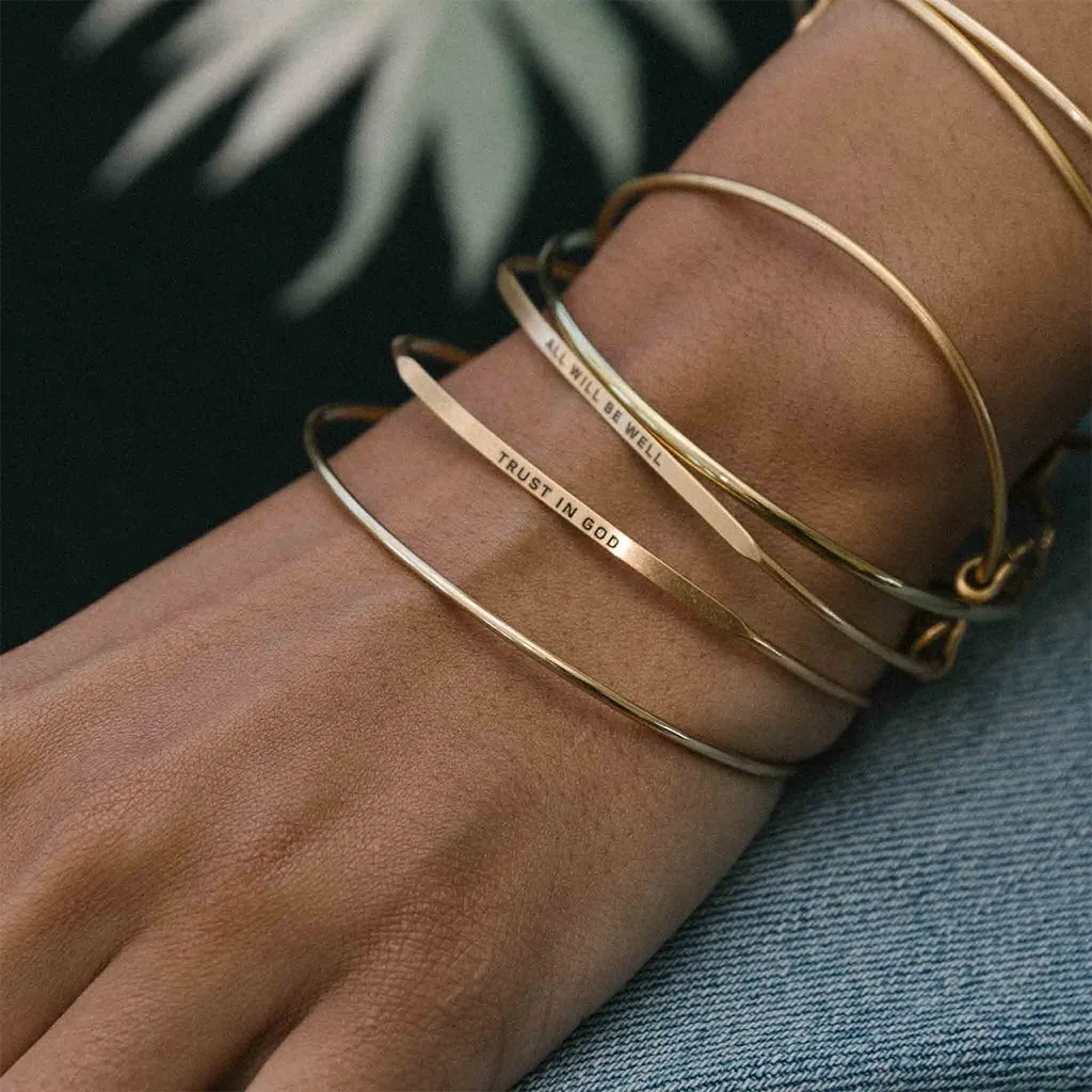 &Livy : Posy Wire Bracelet - I Love You