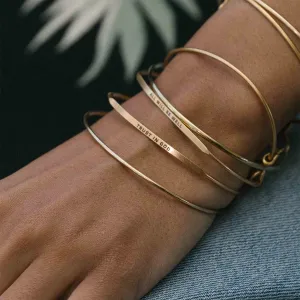 &Livy : Posy Wire Bracelet - I Love You