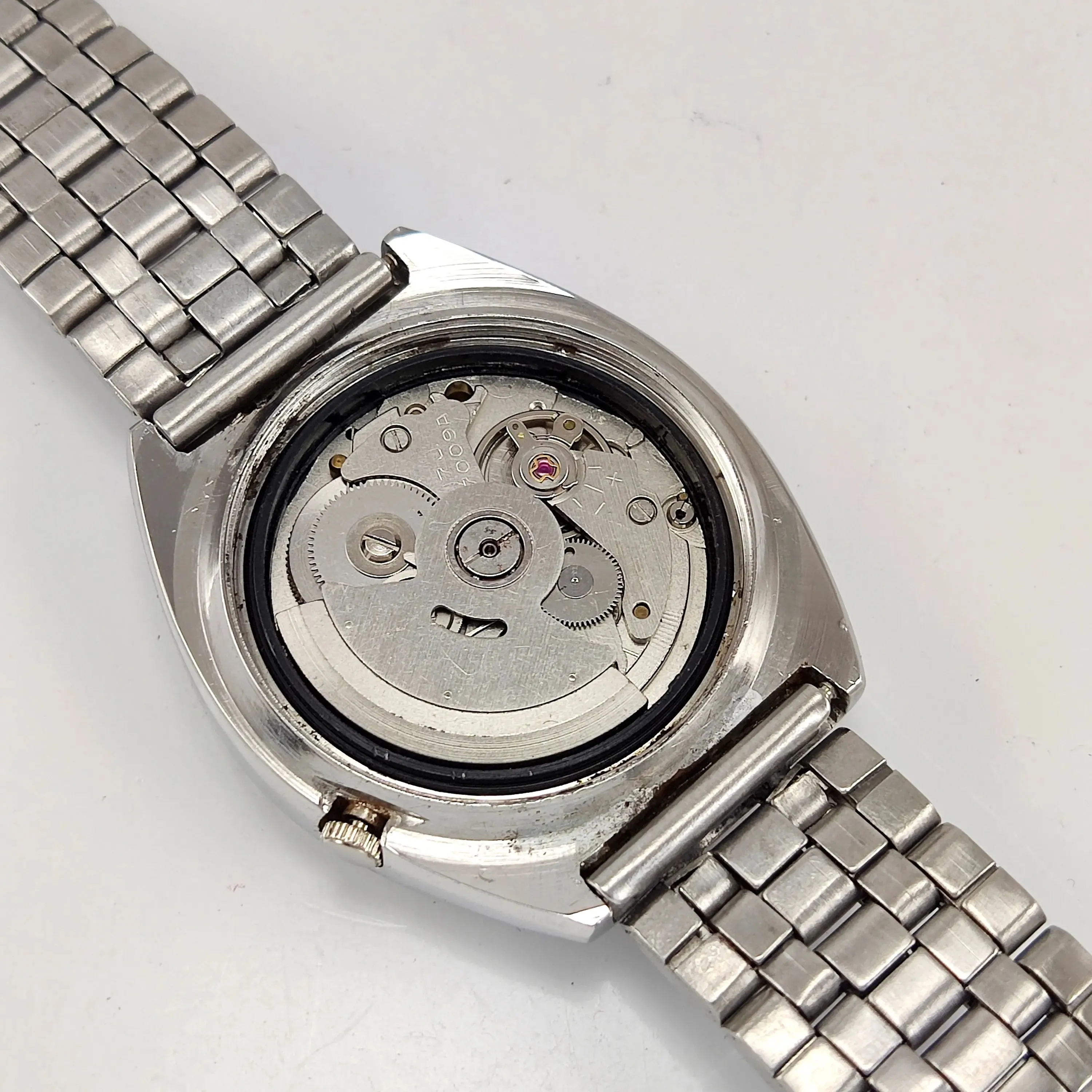 Black Seiko 5 Automatic 17 Jewels Day Date Movement Men's Watch 7009A