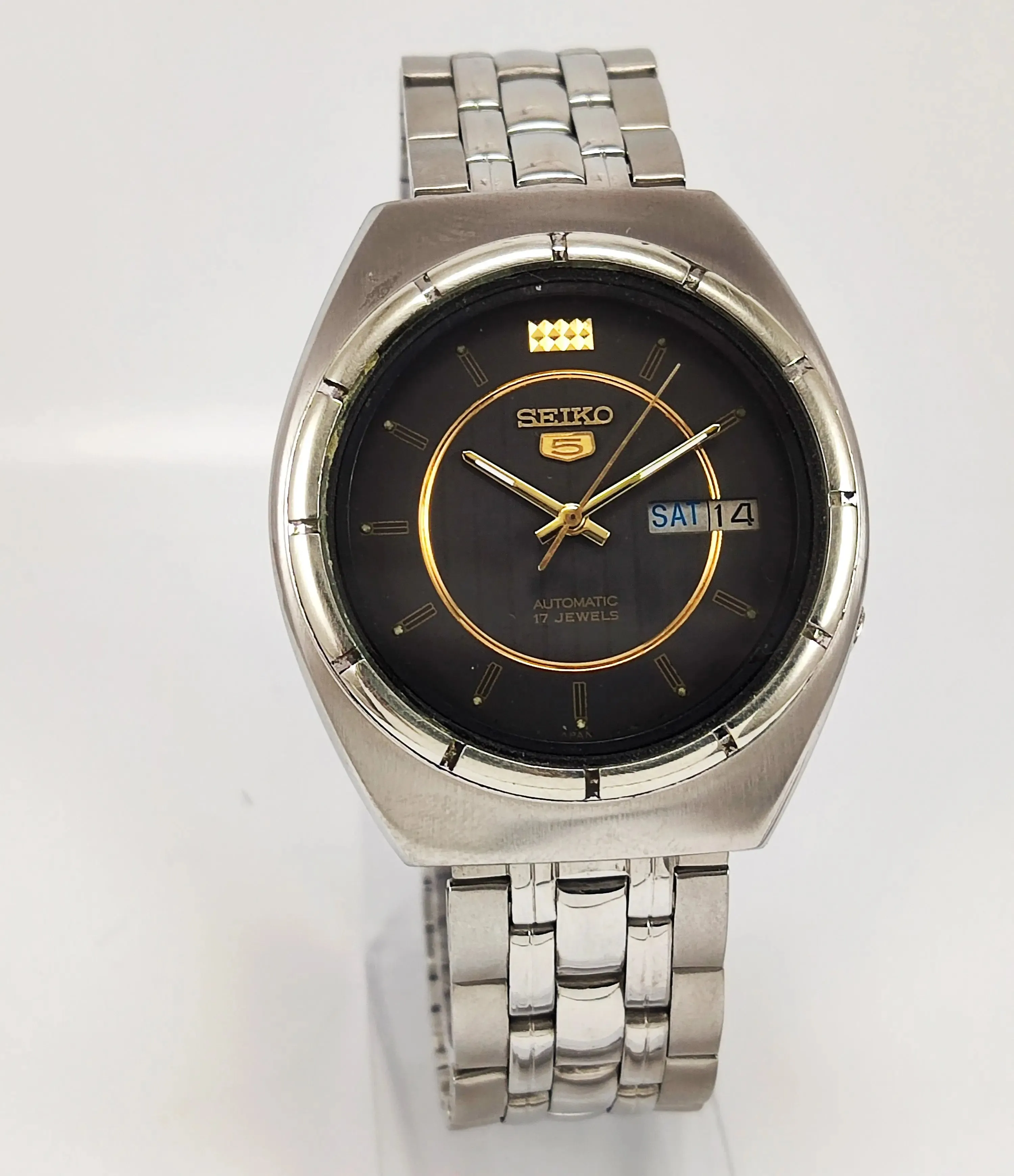 Black Seiko 5 Automatic 17 Jewels Day Date Movement Men's Watch 7009A