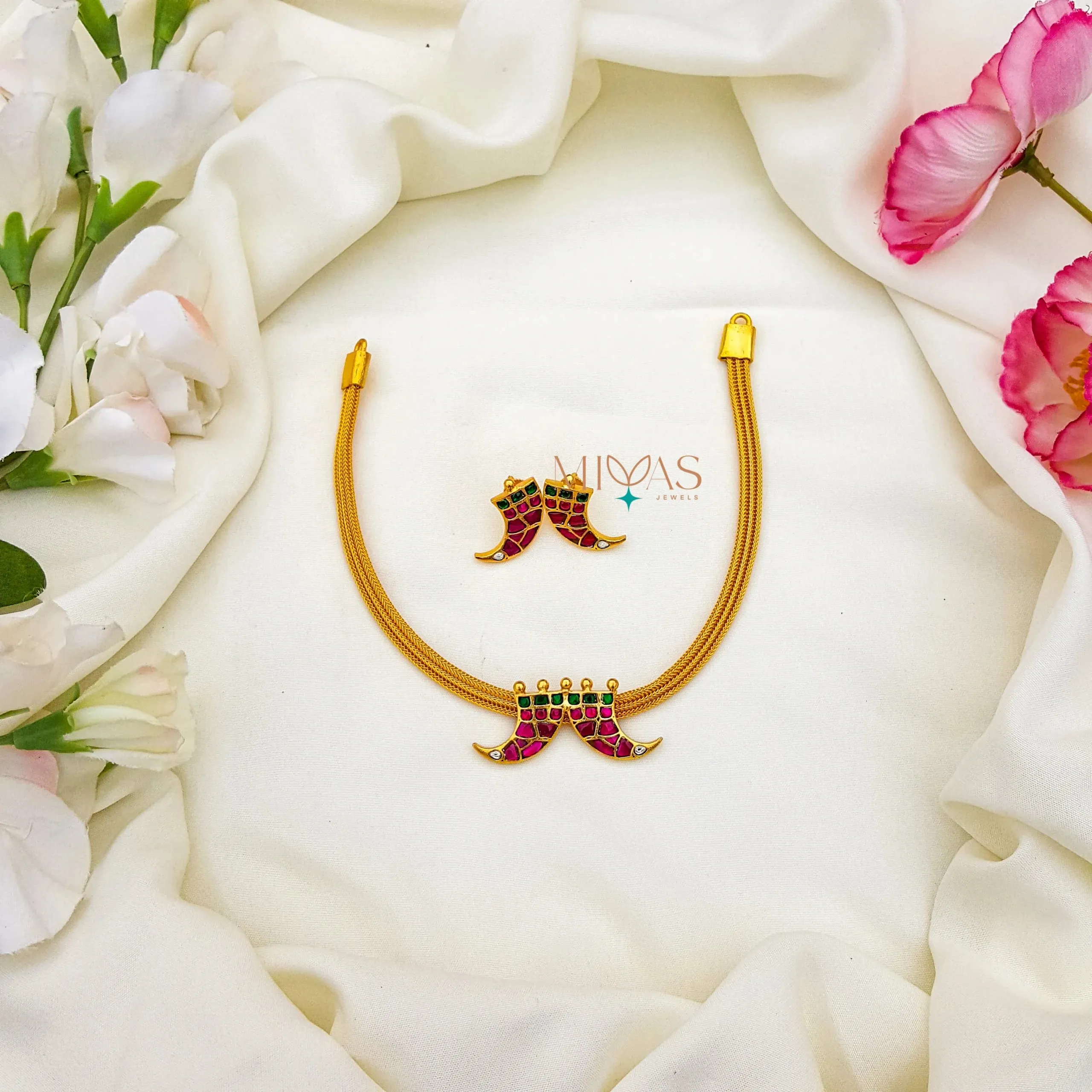 Classy Design Kemp Stone Necklace