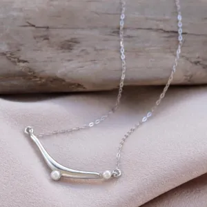 Freshwater Pearl Detail Curved Bar Necklace