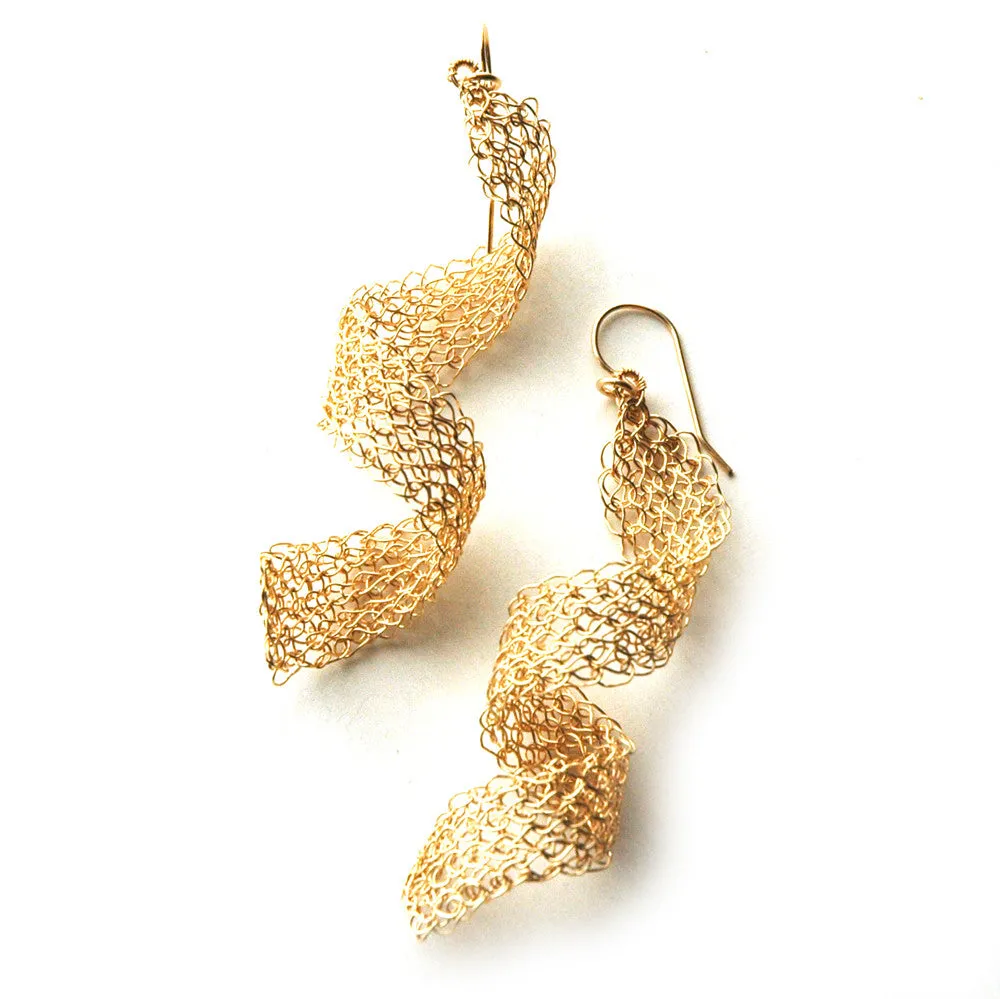 Infinity gold wire crochet earrings with pearls, long elegant knitted wire