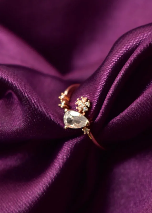 LEAF DESIGNER FINGER RING