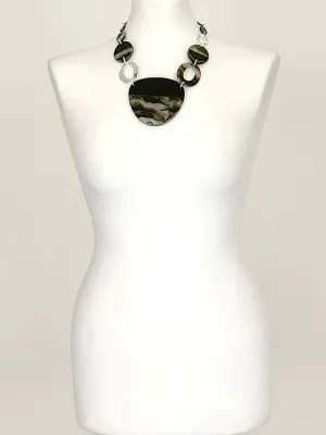 Made in Italy Lagenlook Gloss Gem Colour design Necklace . 22002