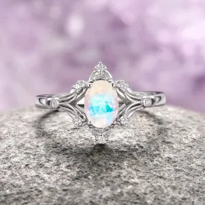 Maeve Vintage Moonstone Ring- Sterling Silver