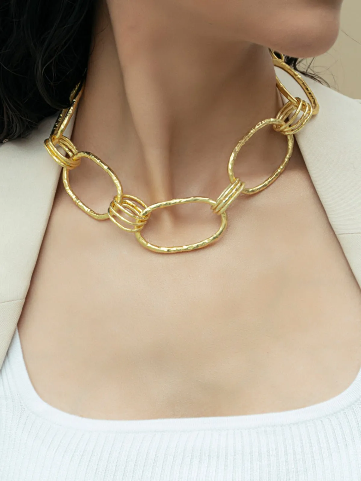 MOKUZAI Trunk Choker Gold Tone