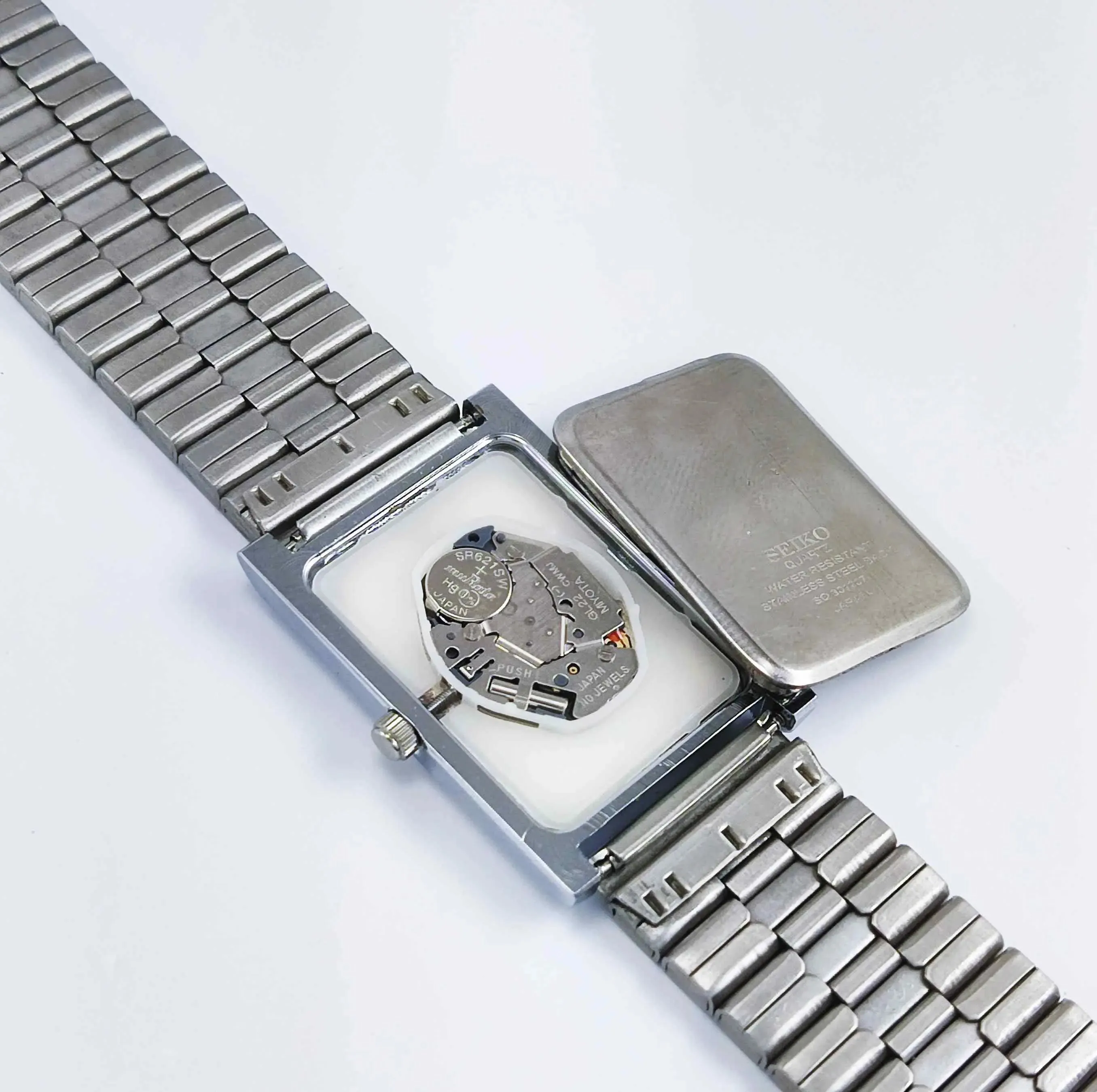 Seiko Quartz MIYOTA White Dial Silver Case Men's Watch
