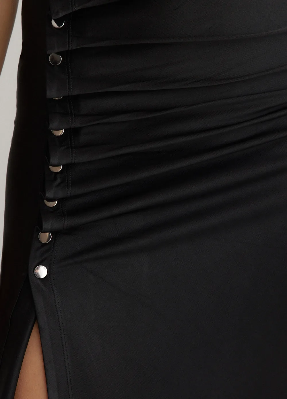 Sleeveless Robe Dress